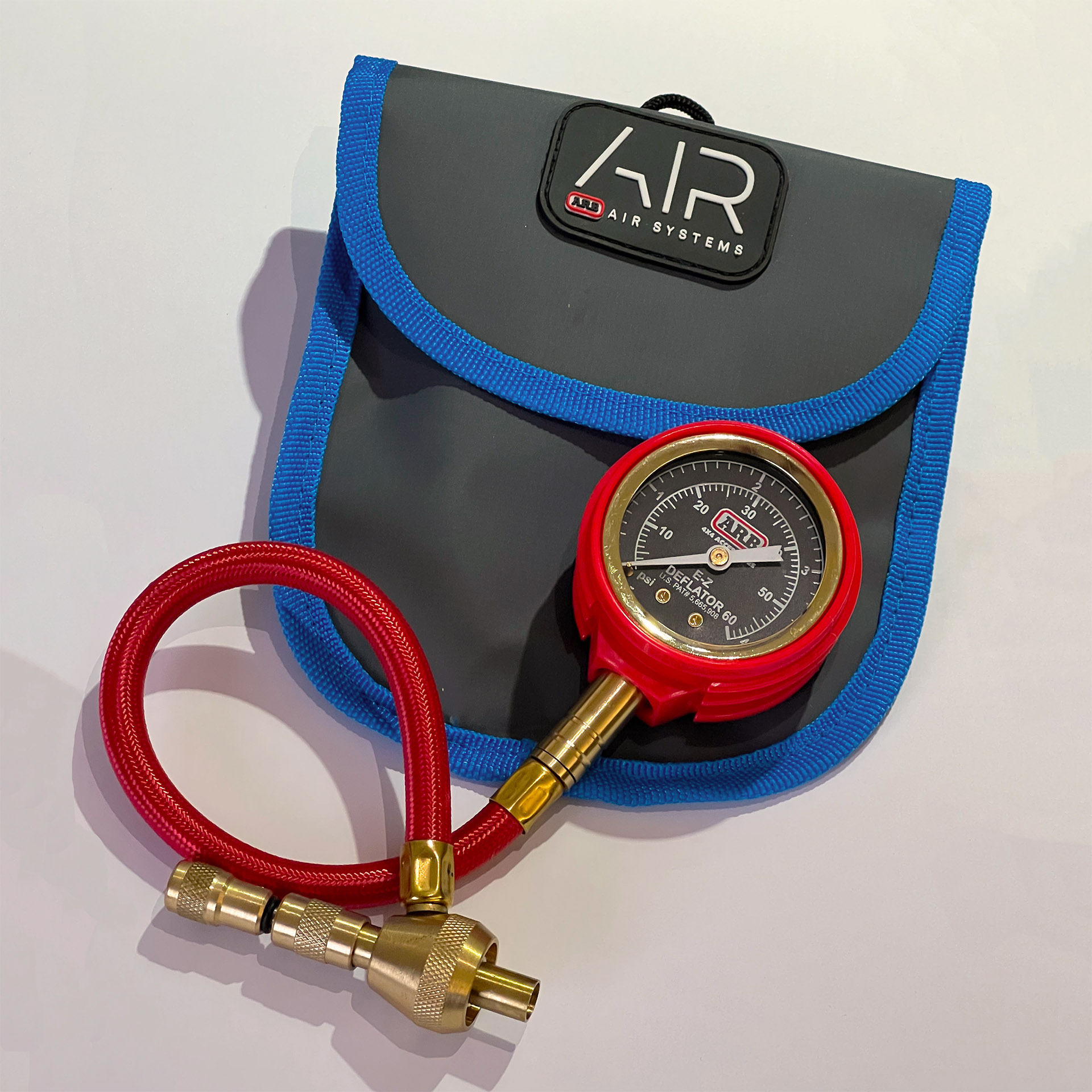 Analoger Luftdruckprüfer Apico mit Schlauch 0-1 BAR