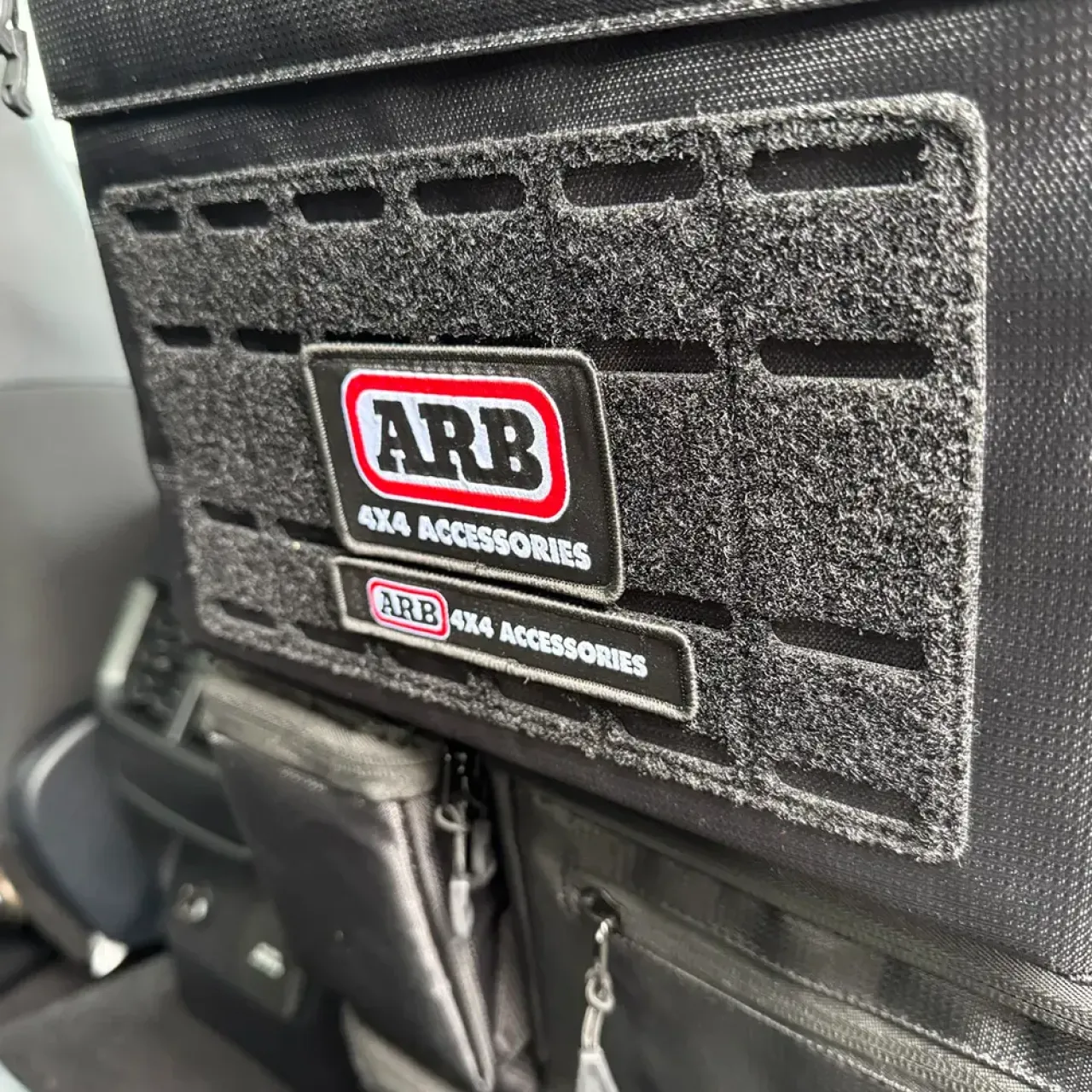 ARB Seat Organiser – Sitzrücken Organizer für Offroad und Overlanding