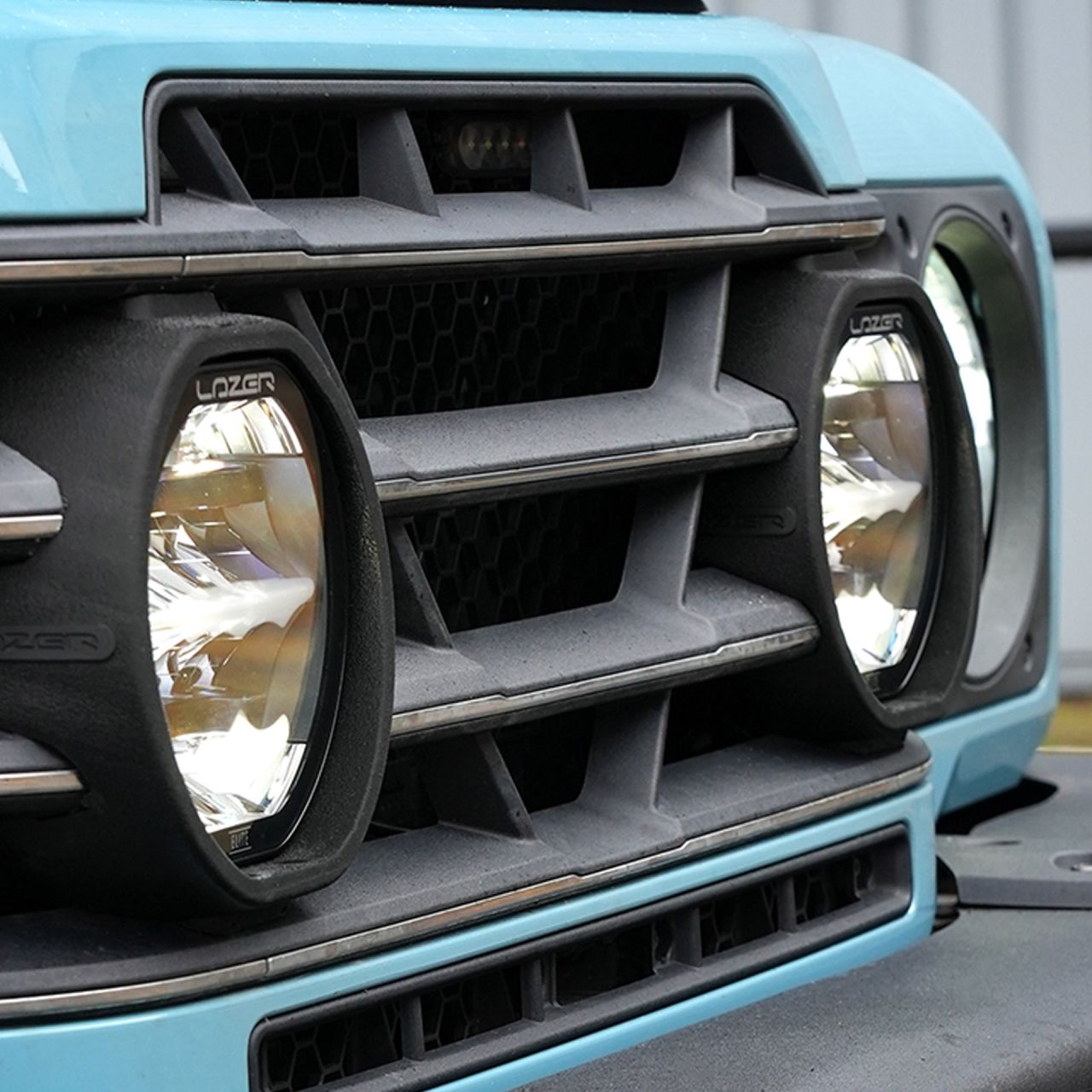 LAZER Lamps Kühlergrill-Kit Ineos Grenadier (2023+) inkl. 2x Sentinel 7" Elite