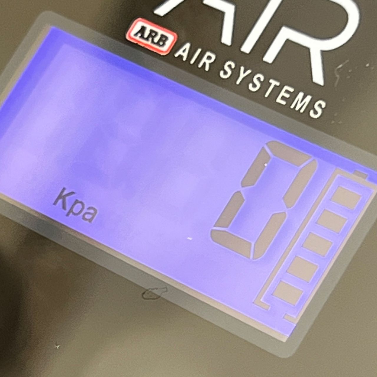 ARB Reifendruckprüfer digital mit Schnellablass, 0 - 7 bar