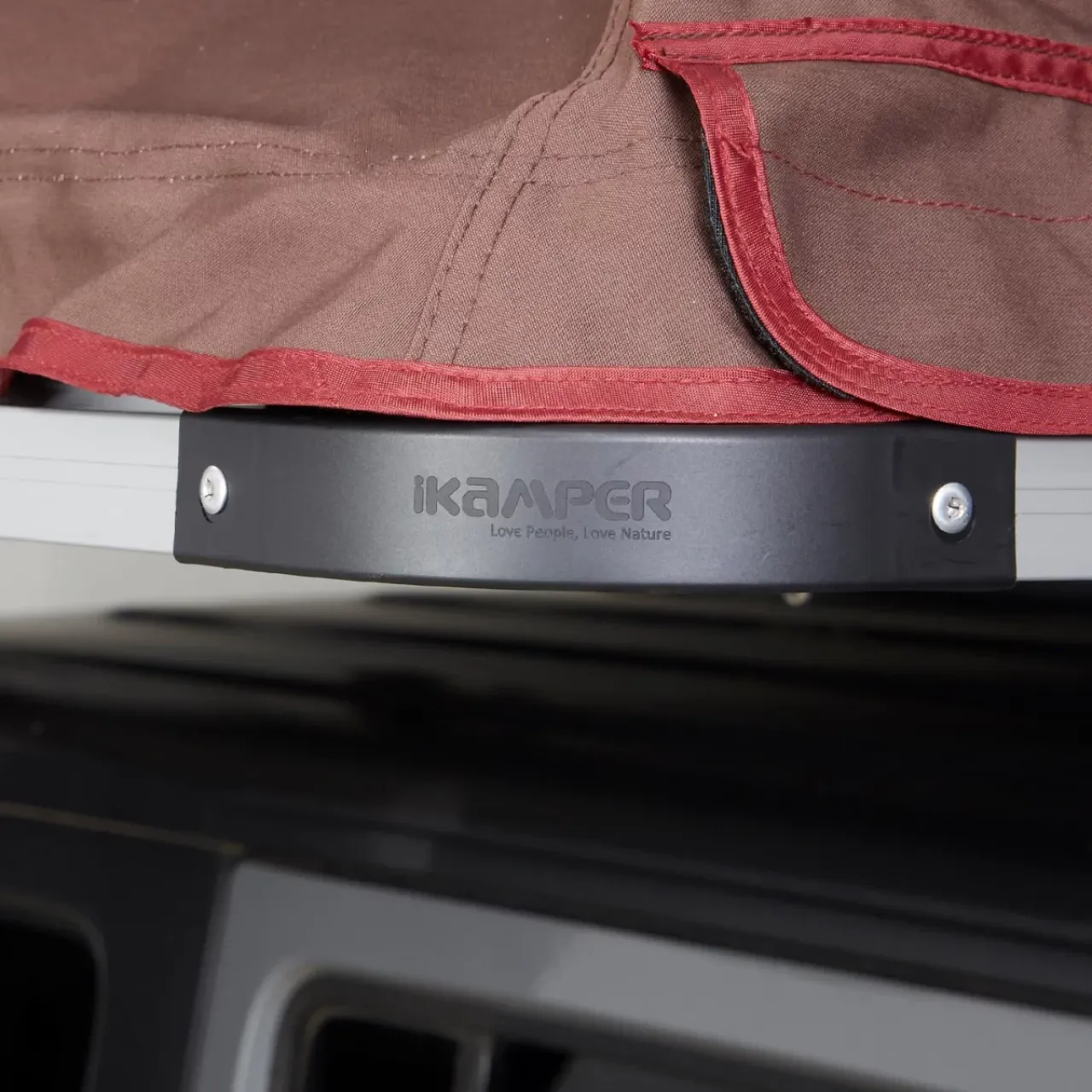 iKamper Hybrid Dachzelt "Skycamp 2.0" Rocky Black 197 x 203 cm